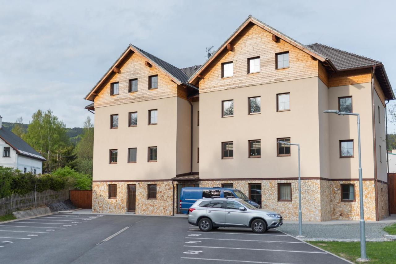 Destne Apartmany Дештне-в-Орлицьких-Горах Екстер'єр фото